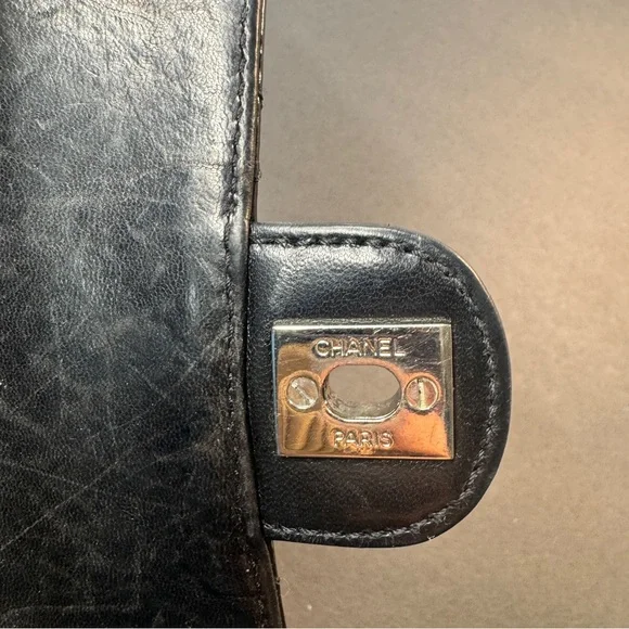 Chanel Vintage Glossy Black Quilted Mini Bag - Picture 5 of 12